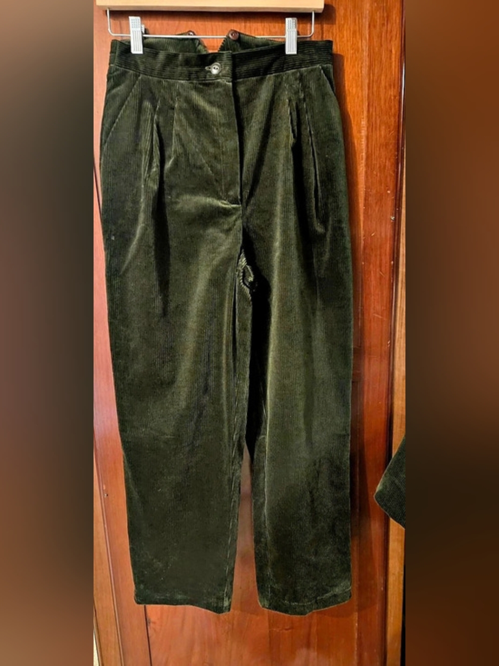 Emmy Design Green Cordoury Set Small - Picture 6 of 11